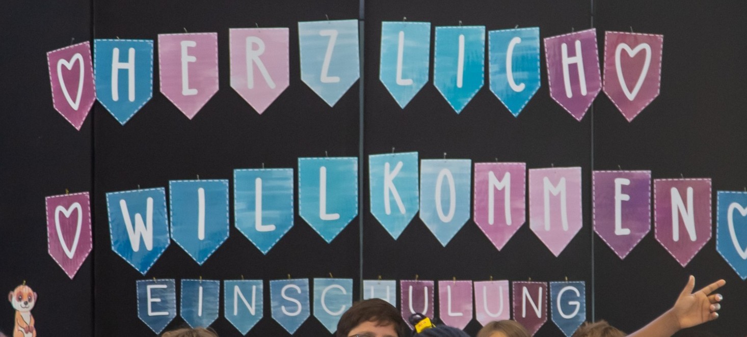 24 Einschulung 2025_09_19_Einschulung_WS-21 (1) 1466x662